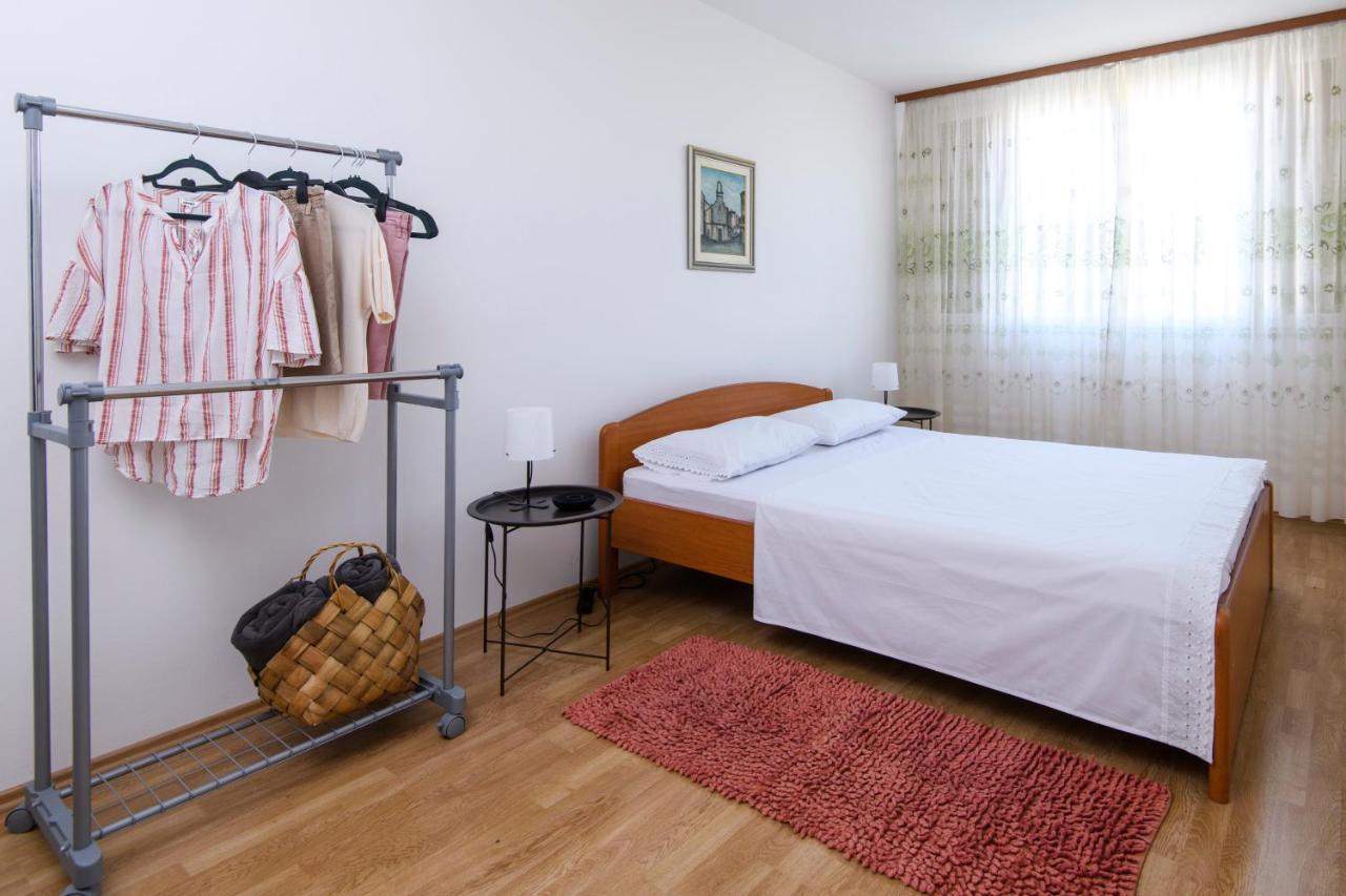 Green Door Apartment Сплит Екстериор снимка