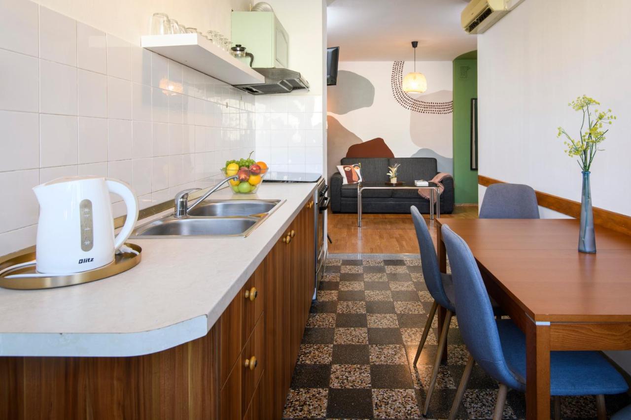 Green Door Apartment Сплит Екстериор снимка