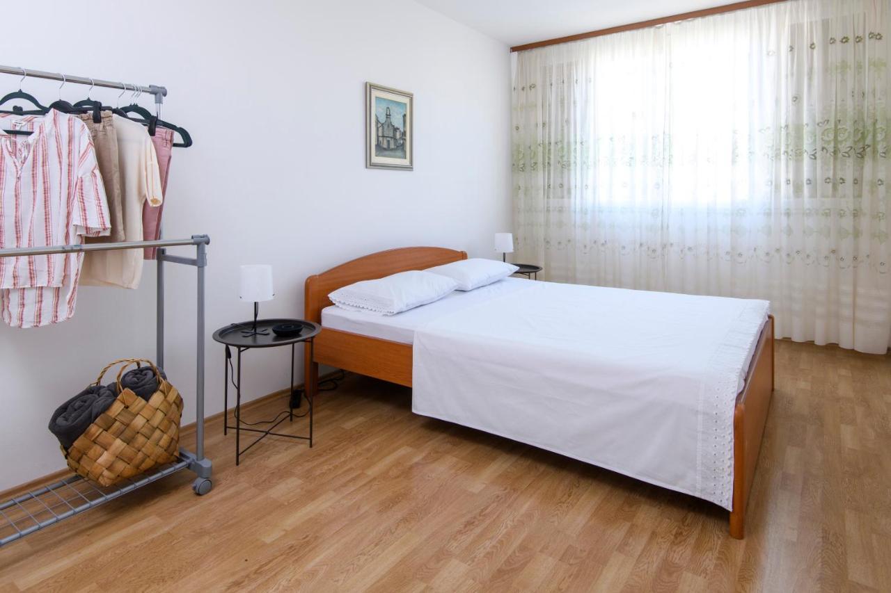 Green Door Apartment Сплит Екстериор снимка